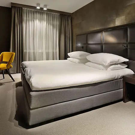 Hotell Amsterdam Forest Amstelveen