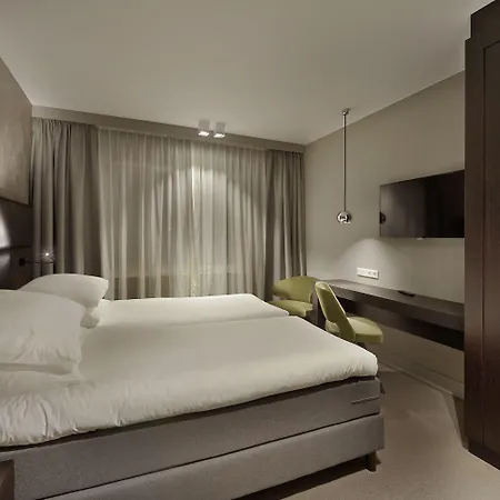 Amsterdam Forest Hotel