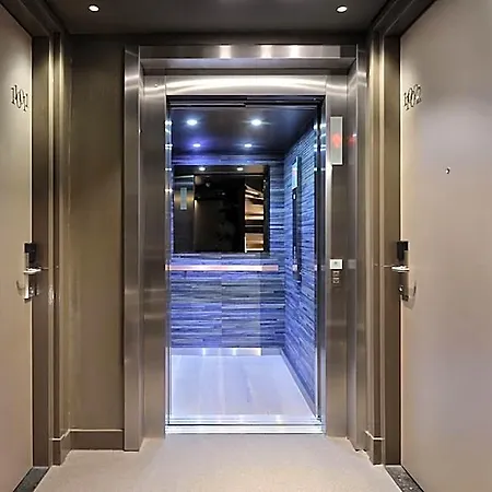 Hotel Amsterdam Forest 3*