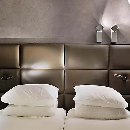 Hotel Amsterdam Forest