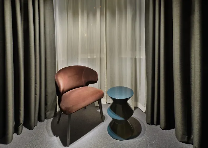 Amsterdam Forest Hotel