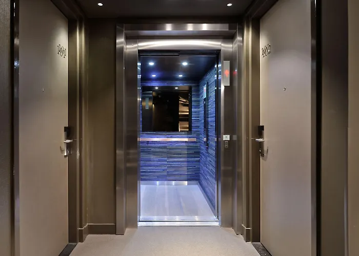 Amsterdam Forest Hotel